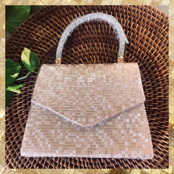 Gold Elegant Evening Bag 🩷 BELOW WHOLESALE JEWELED HANDLE W/CHAIN NWOT - Picture 2 of 11